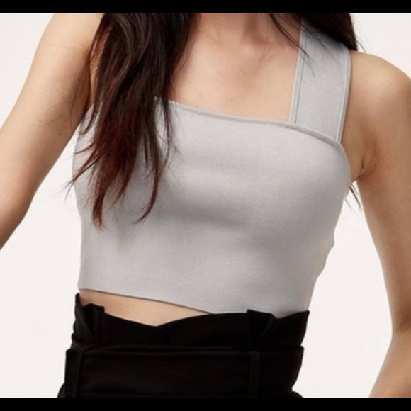 Aritzia jacket, dress, sweaters, tops bundle size XXS-XS - Picture 3 of 8